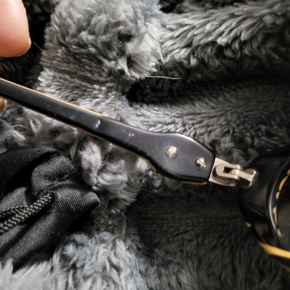 VINTAGE WOMANS Y2K GUCCI SUNGLASSES main image 13